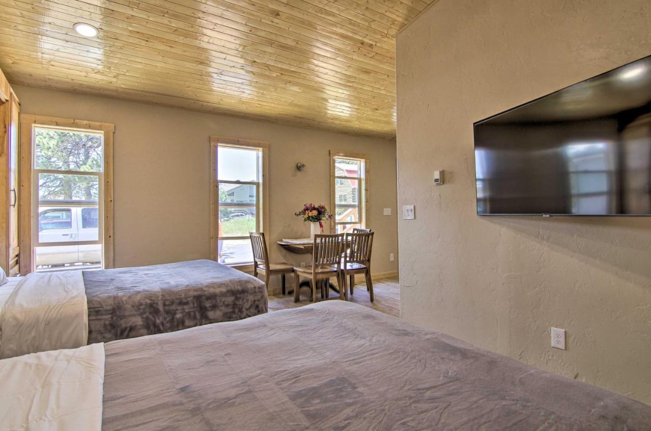 Mountain Cabin, Walk To Diningandmemorial Park! Woodland Park Exterior photo